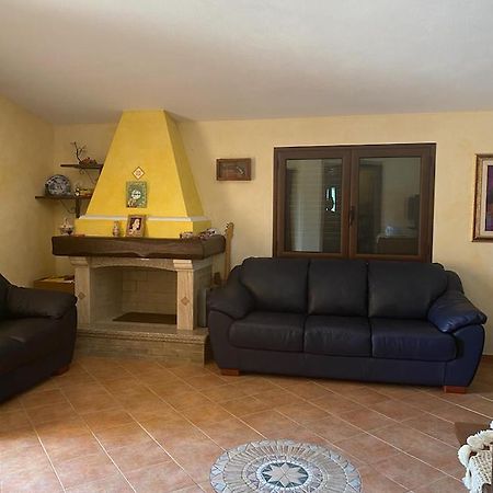 Villa Marras Galtellì Exteriör bild