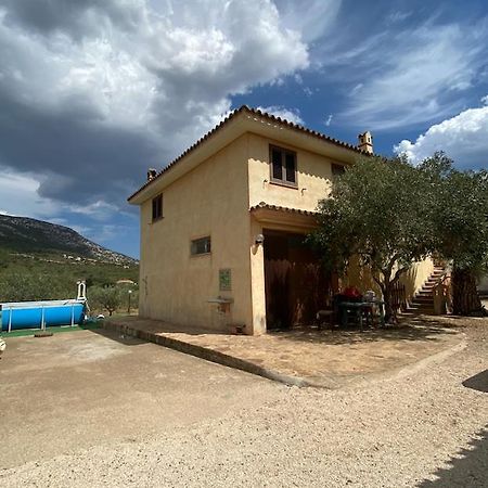 Villa Marras Galtellì Exteriör bild