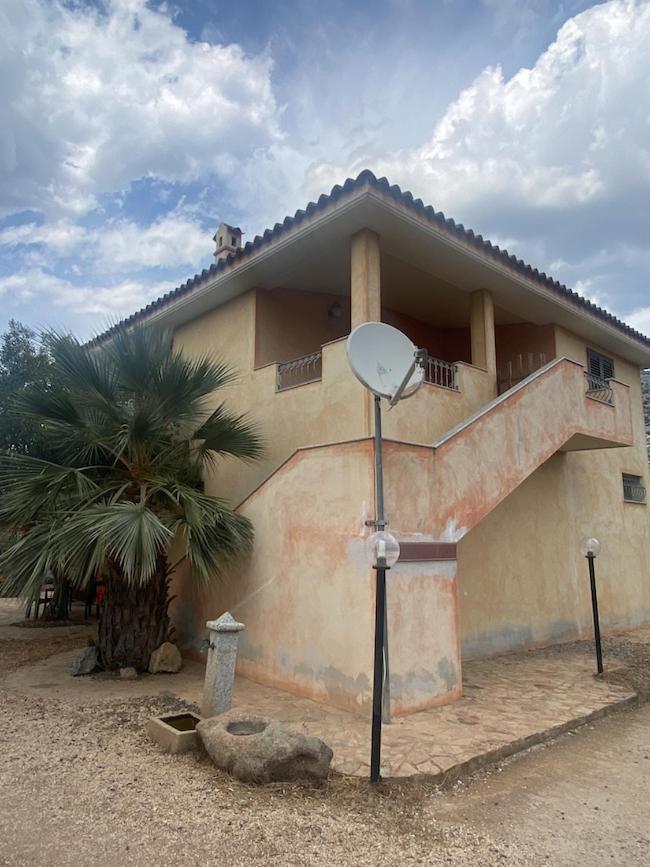 Villa Marras Galtellì Exteriör bild